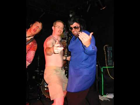 Dread Zeppelin - All I Want For Christmas Is My 2 Front Teeth (Viva Las Vegas)