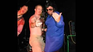 Dread Zeppelin - All I Want For Christmas Is My 2 Front Teeth (Viva Las Vegas)