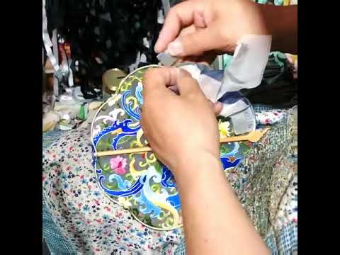 download lagu mp3 mp4 Bridesmaid Fans, download lagu Bridesmaid Fans gratis, unduh video klip Bridesmaid Fans
