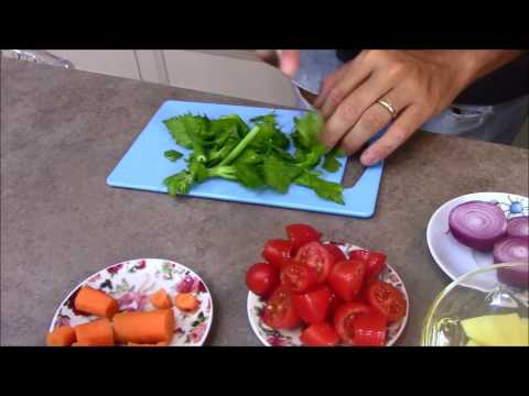 BRODO VEGETALE E PASTA IN BRODO CON VERDURE FRULLATE | FoodVlogger