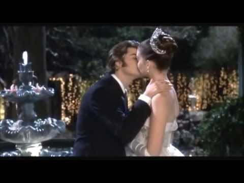 La Nuova Stella di Broadway - Cesare Cremonini remix Film