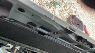 How To Manually Open Rear Hatch & Tailgate on 03-05 Land Rover Range Rover