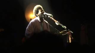 Michael Kiwanuka &quot;Falling&quot; live - Feyzin 20/11/2016