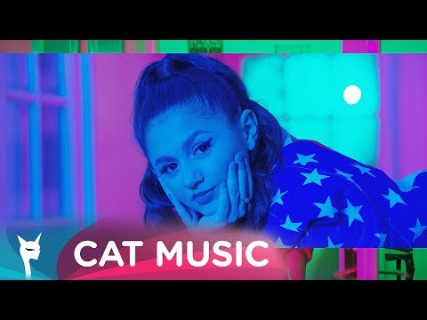 Ioana Dumbrava – Tata Video Ioana Dumbrava – Tata Video