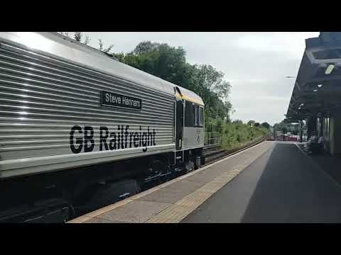 here is 66794 (Steve Hannam) passing through rochdale with a lovely 1 or 2 tone