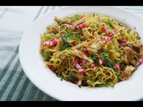 HAWAIʻI in the Kitchen: Hawaiʻi-Style Fried Saimin