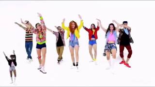 Thalía - Me Oyen, Me Escuchan (Video Oficial)