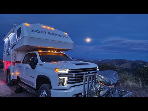 Lets talk about my Chev 3500 HD 6.6 gas truck, shall we. E-33