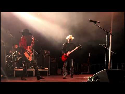 Too Slim and The Taildraggers live in Spokane, WA Pig Out in the Park 2024