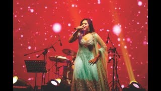 Shreya Ghoshal live Singing & Dancing On Deewani Mastani