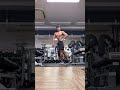 とある日のJBBFメンズフィジークのポージング練習。
