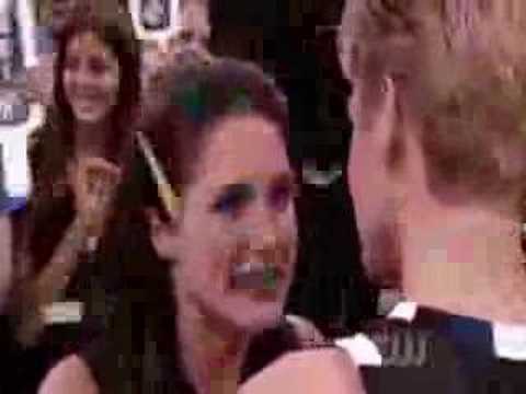 Brooke lets Lucas go for Peyton