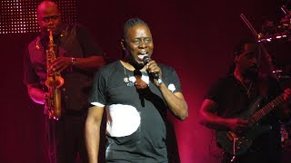 EARTH WIND & FIRE - FANTASY - live in Montreal 2014 (HD)