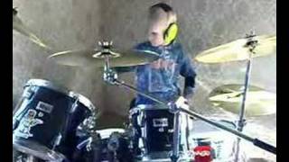 Kid drumming Black Sabbath - Voodoo from album Mob Rules