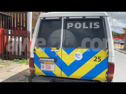 Polisnan a yega mesora y a logra gara 3 adicto ambulante cu a caba di kibra drenta un cas