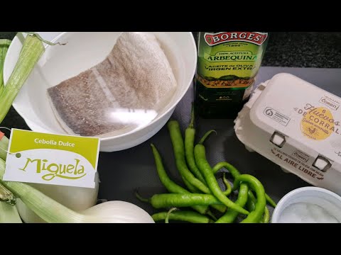 TORTILLA de BACALAO estilo vasco con guindillas