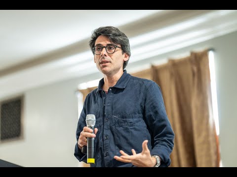 Python Over Data Lakes: Declarative Environments, Data Management And Other Things With Feathers