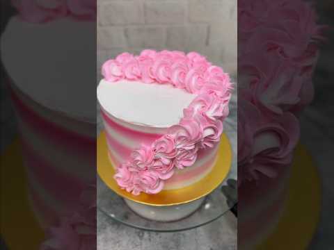 Let’s Frost A Cake #bake #bakingrecipes #recipe #bakes #bakerecipes #baking #chocolate #cake