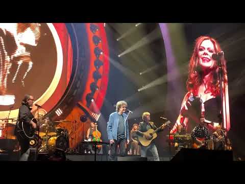 Jeff Lynne’s Handle with care Birmingham utilita arena 5-7-2025