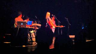 Aimee Mann - Joni Mitchelle Cover - Free Man in Paris