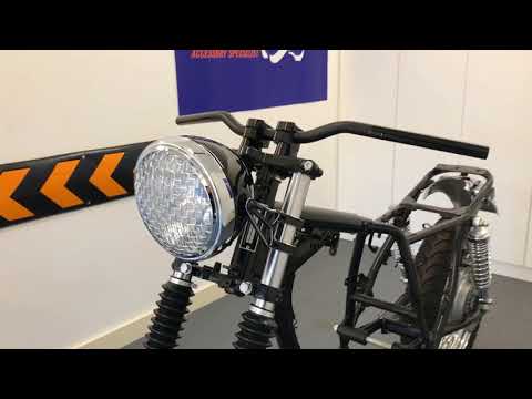 3703 Retro Project Motorbike 7 5 Headlight   Black with Chrome Mesh Grill   12V 55W