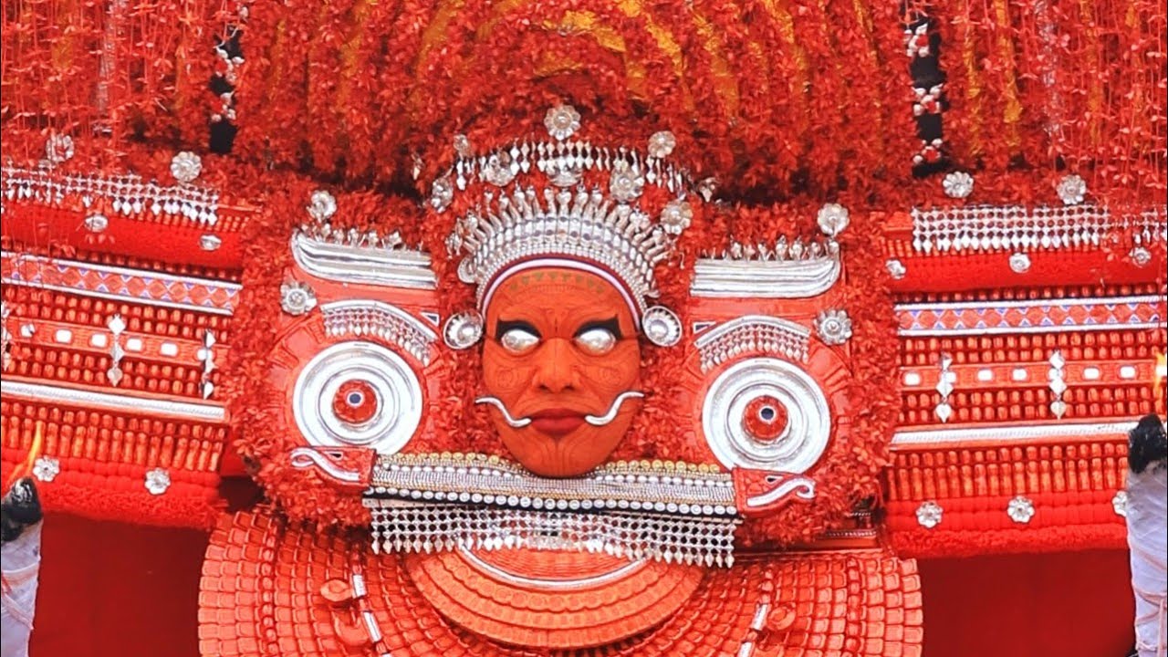 Kannur Payyannur Korom Muchilottu Bhagavathi Kshetram Perumkaliyattam