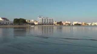 preview picture of video 'Porto Cesareo spiaggia mare e pescatori'