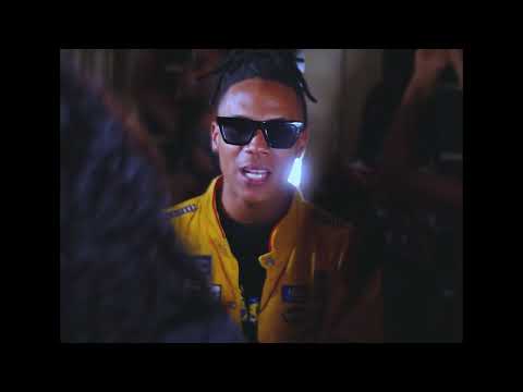Aparicio Mickey Flow x Deprimida - Video Oficial