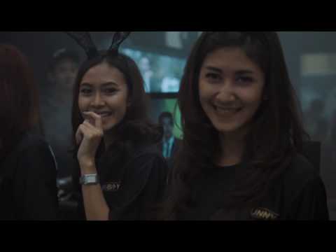 BADBUNNY AFTER MOVIE JVS VAPE FAIR 2016