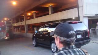 Roger Waters Arriving at Scottrade Center (10/29/10 - St. Louis, MO)