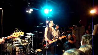 Sum 41 - American Girl (Tom Petty Cover) @ Paris - La Maroquinerie le 04 02 2011