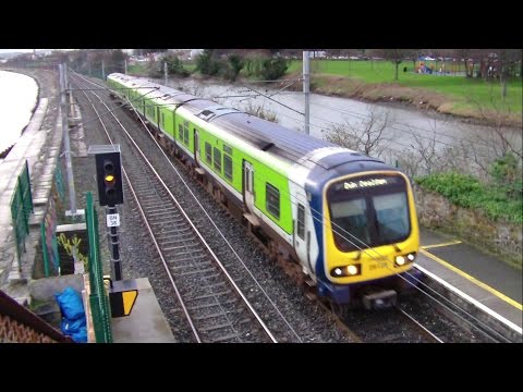 IE 29000 Class DMU Train number 29128 - Booterstown Station