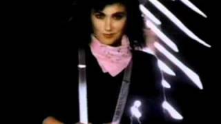 Laura Branigan LIVE {7} - &quot;Close Enough&quot;