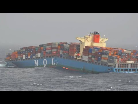 MOL Comfort - Animation vs Real Life #shipsinking #shipfire