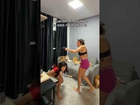 MINHA MÃE TÁ FICANDO DOI…