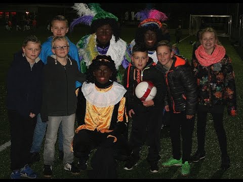Sint en pieten op bezoek bij de Excelsior'31 Mini Competitie