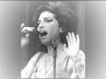 Amy Winehouse - I Saw Mommy Kissing Santa ...