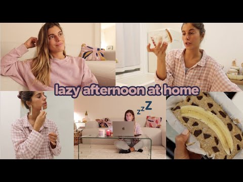 An afternoon at home 😴 We cooked banana bread, skincare, organizing my work