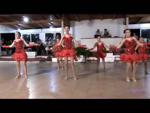 Ballo di gruppo INDIAN  HIGH HEELS TE NACHCHE