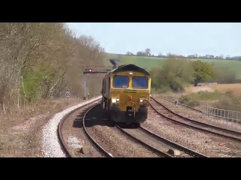 Freightliner 66551 with Westbury to Fairwater yard ballast cleaner