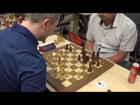 Two bishops in the open position: Sveshnikov - Moiseenko, Sicilian blitz chess