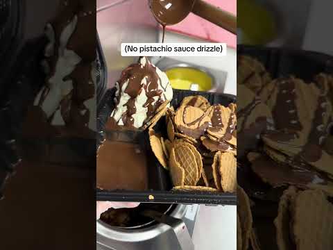 Dubai choco nachos is a staple 😍😍😍 #custardfalooda #dessert #food #icecream