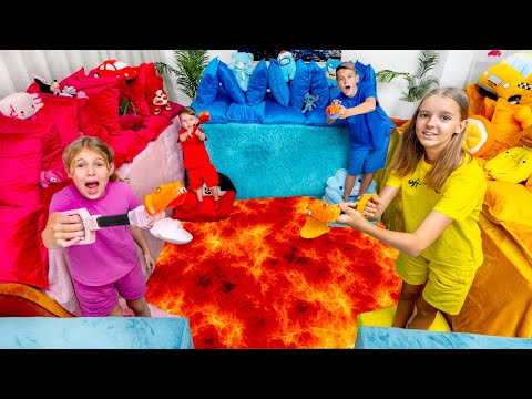 Ivan - Escape Lava Floor In HUGE Couch Castle FORT