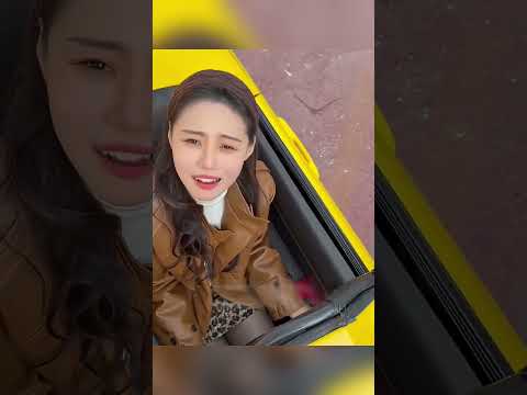 Девушка сделала машину своими руками и удивила брата! 🚗😂#shorts