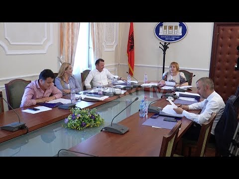 Report TV - Vettingu, demokratët duan jashtë gare, Ina Ramën, Çomon e Shtyllën