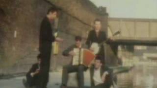 The Pogues, Streams of Whiskey (από poniroskylo, 04/04/11)