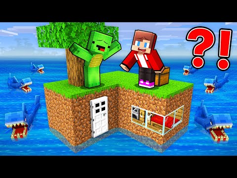 Mikey and JJ Survive on a Sea Block in Minecraft (Maizen)