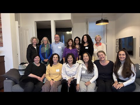 A Gathering with Alba Weinman in Lisbon, Portugal (December 6, 2025)