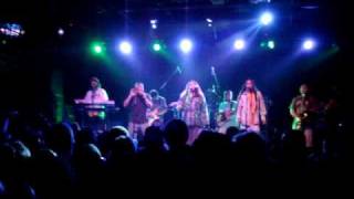 Ooklah - Fafa Island; So sickkkkk.