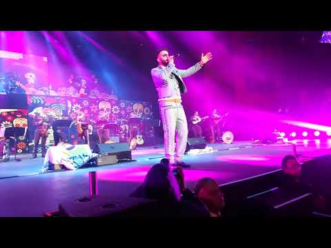 Florentinos y Ferminas Los Caligaris ft.Mariachi 2000